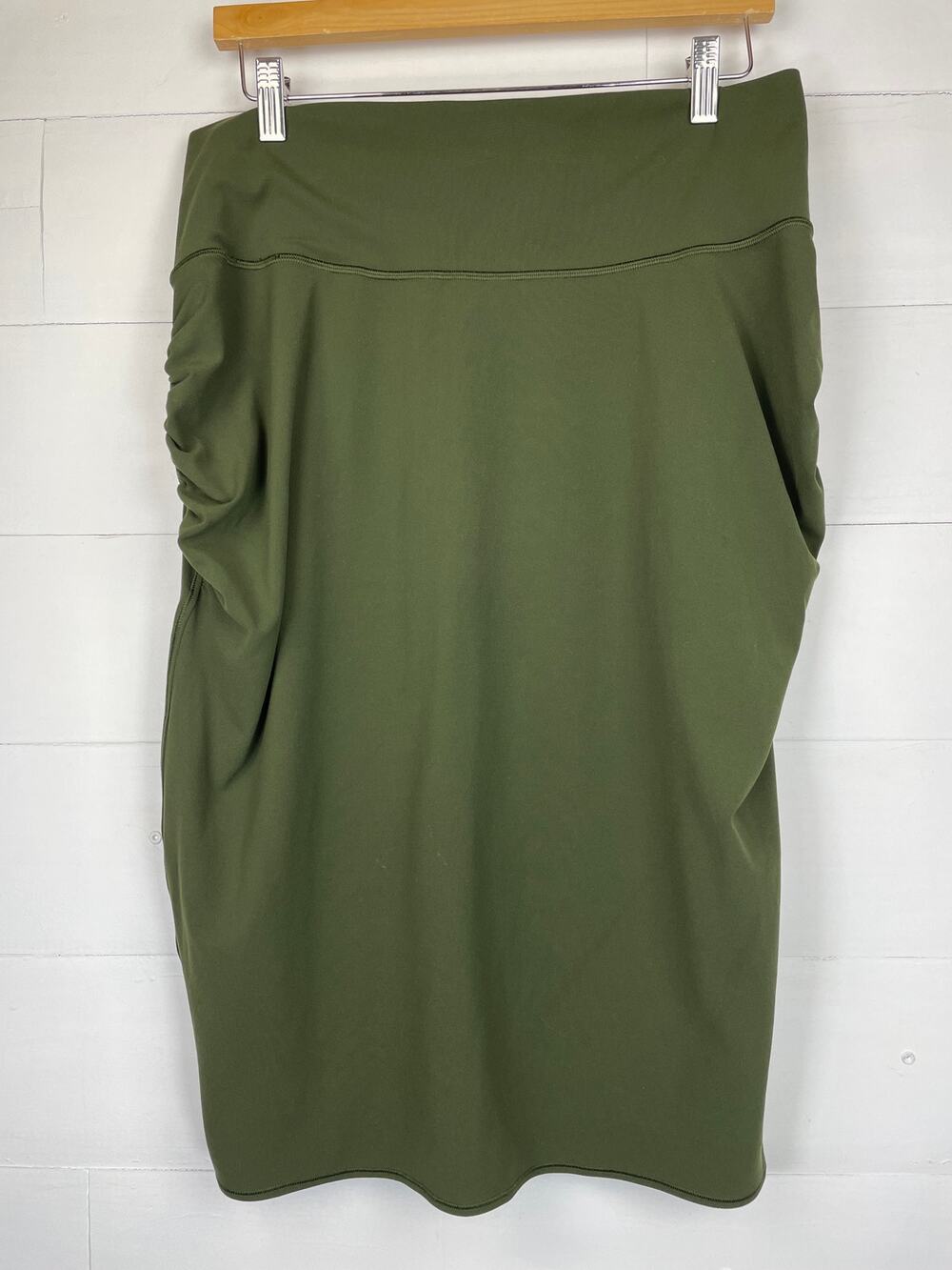 Athleta Transcend High Rise Midi Skirt Olive Green Plus Size 1X Ruched #659434